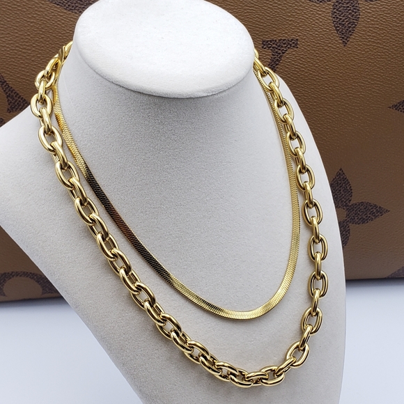 18k Gold Plated Stainless Steel Chain W/ Authentic Louis Vuitton Padlock Pendant - Picture 11 of 15